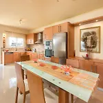Natura House Ялиссос